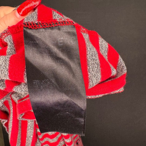 Red Gray Striped Embroidered Los Angeles Guess‎ Tee Streetwear Crewneck Unisex L - Picture 5 of 5